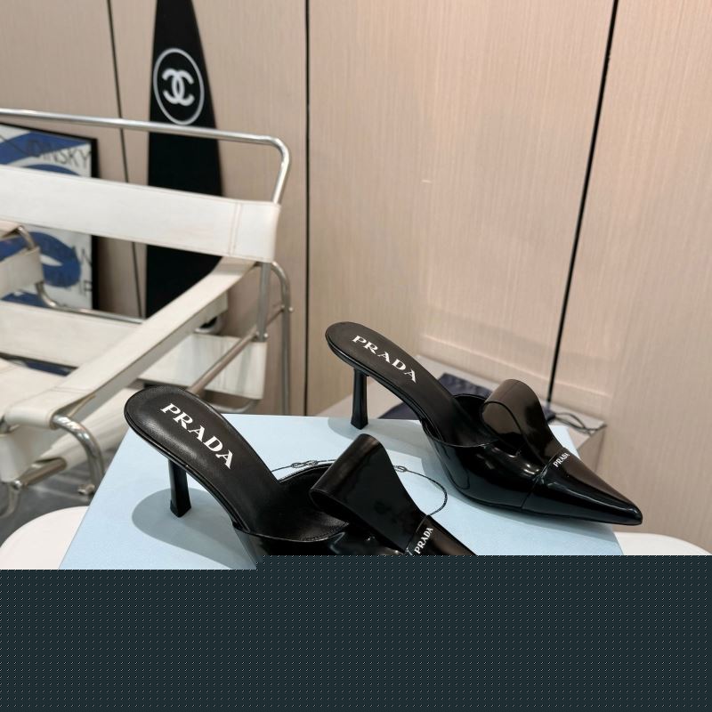 Pra*a slippers